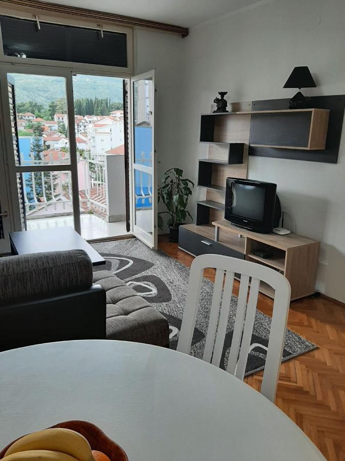 Apartment Danilo แฮร์เซ็ก-โนวี ภายนอก รูปภาพ