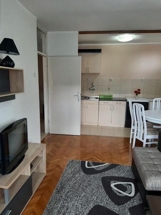 Apartment Danilo แฮร์เซ็ก-โนวี ภายนอก รูปภาพ